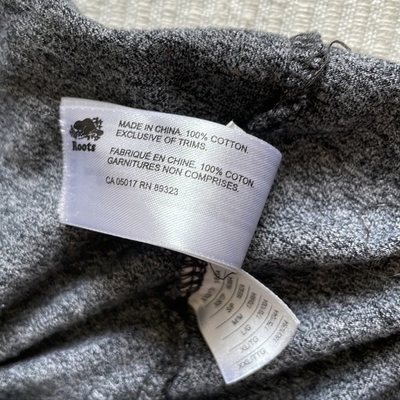 ROOTS Gray Space Dye Logo Graphic T-Shirt Size Small - Picture 5 of 8